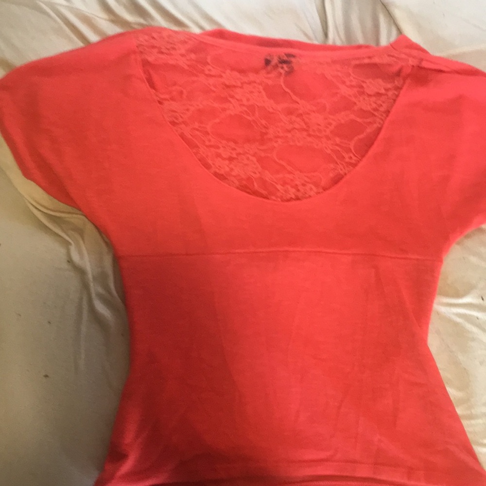 Peach c lace n back neck hangs  flow arms